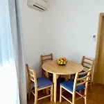 Gostinjska kuća Vespera 3*