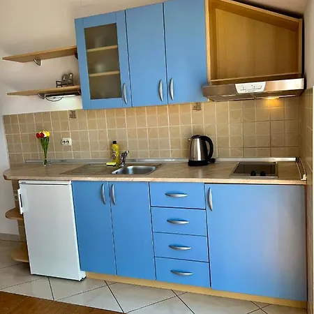 招待所 Vespera 波尔