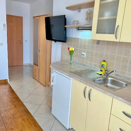 Vespera 招待所 3*