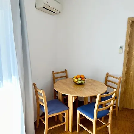 Pensión Vespera 3*