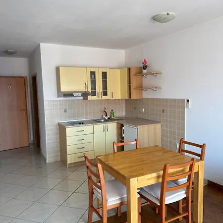 招待所 Vespera 波尔